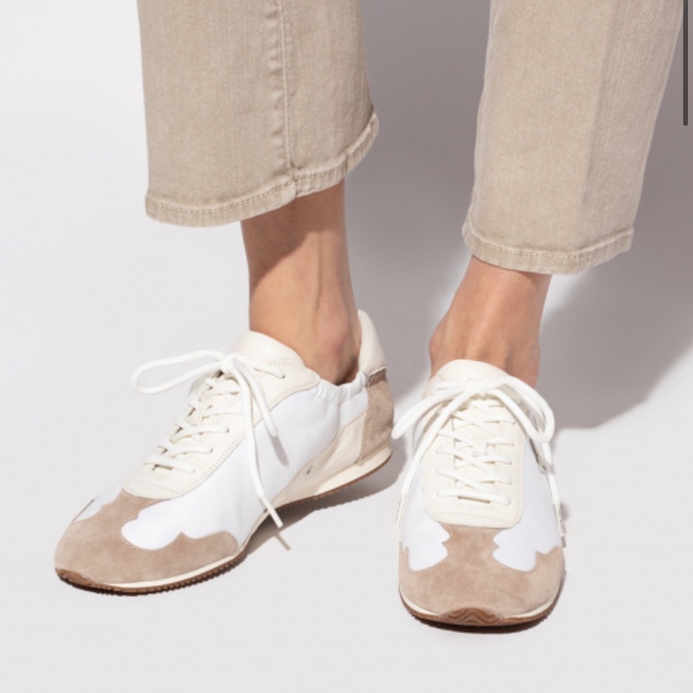 SOLD 🩵 Tory Burch Sneakers